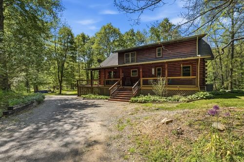 40 Mill Road, Wilmington Twp, PA, 16142 | Card Image