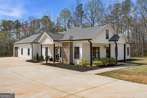 62 Buck Creek Rd, Griffin, GA, 30224-7825 | Card Image