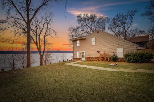 W7671 County Road Zb, Onalaska, WI, 54650-9651 | Card Image