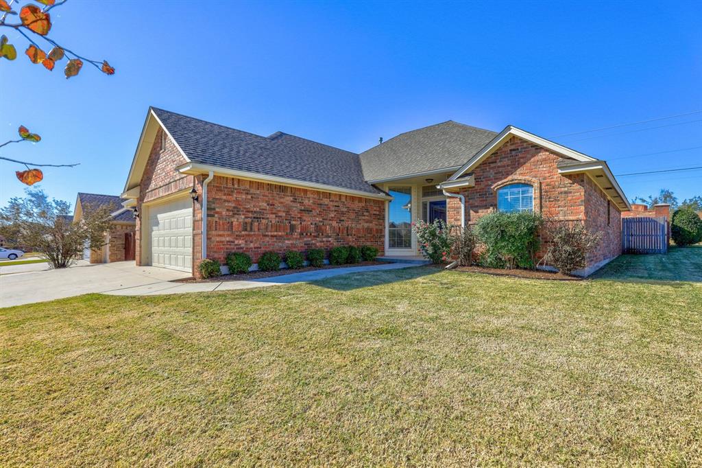 Barn Hill Way, Mustang, OK 73064