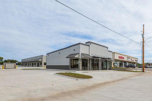 1500 E 61st St N, Park City, KS, 67219-1953 | Card Image