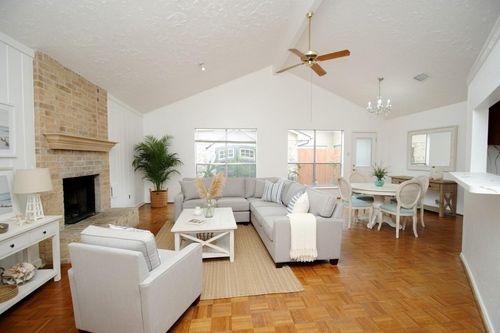 16311 La Luna Dr, Houston, TX, 77083-1008 | Card Image