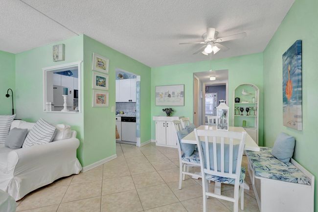 107 Sheffield E, Condo with 1 bedrooms, 2 bathrooms and null parking in West Palm Beach FL | Image 6