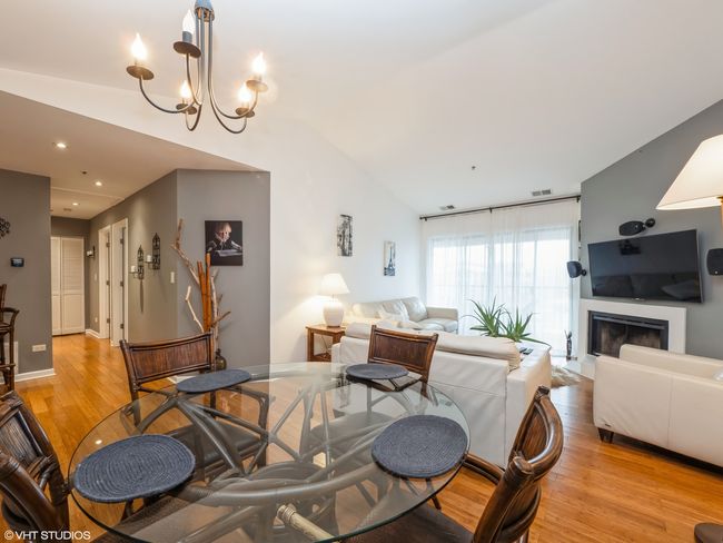 APT-304 - 671 Hapsfield Ln, Condo with 2 bedrooms, 2 bathrooms and 1 parking in Buffalo Grove IL | Image 7