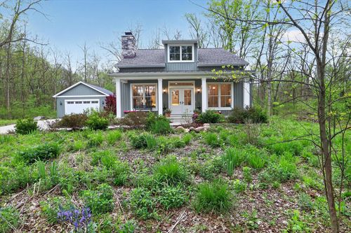 144 Bell Rd, Niles, MI, 49120-4015 | Card Image