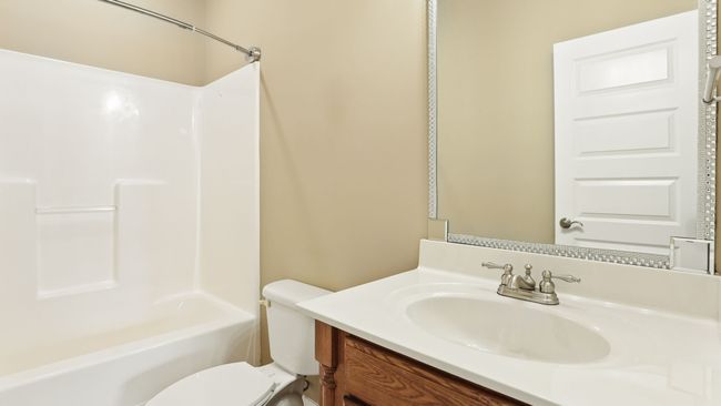 Full bathroom off the bedroom. | Image 27