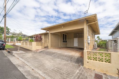 1453 Kalauipo St, Pearl City, HI, 96782-2033 | Card Image