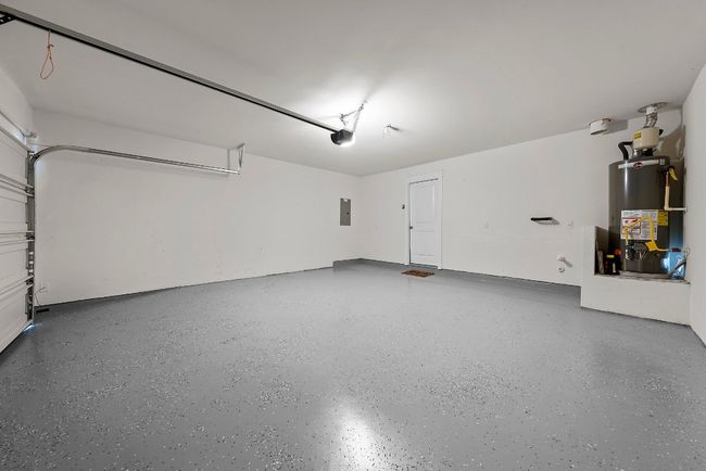 Insulted garage | Image 29