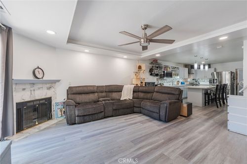 8-1235 Corona Ave, Long Beach, CA, 90803-3313 | Card Image