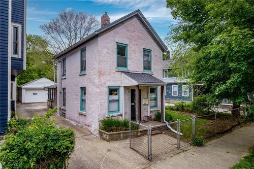 1940 W 44th St, Cleveland, OH, 44113-3259 | Card Image