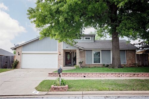 1071 E 138th Street, Glenpool, OK, 74033 | Card Image