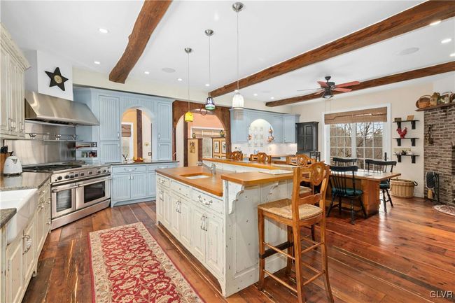 2332 Kunsman Rd, House other with 6 bedrooms, 5 bathrooms and null parking in Quakertown PA | Image 11