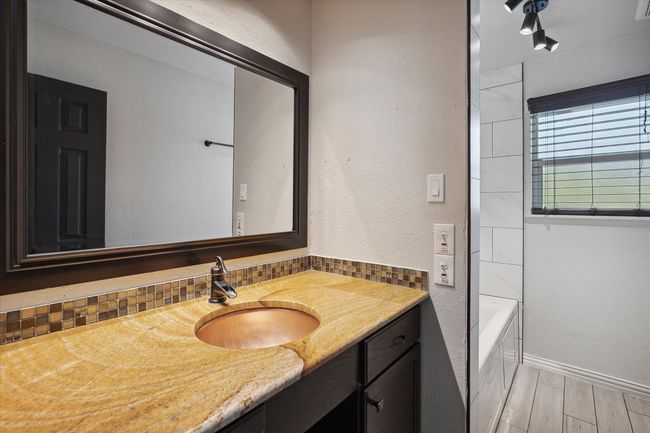 2100 Rockmoor Dr, House other with 3 bedrooms, 2 bathrooms and null parking in Edgecliff Village TX | Image 29
