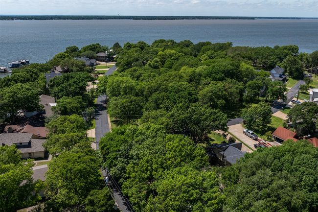 697 Enchanted Isles Dr, House other with 2 bedrooms, 2 bathrooms and null parking in Mabank TX | Image 15