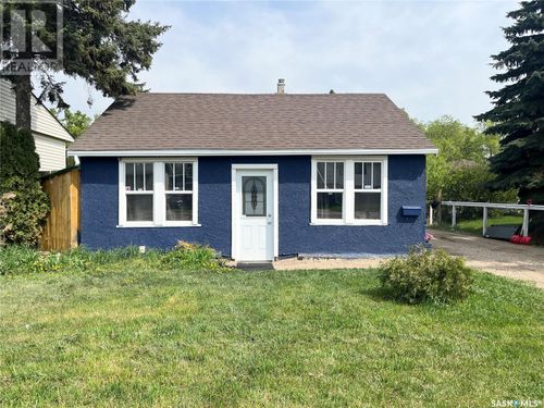 1072 110th St, North Battleford, SK, S9A2H4 | Card Image