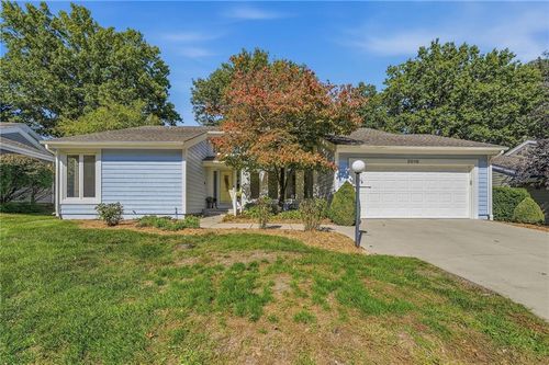 2016 W 123rd Ter, Leawood, KS, 66209-1337 | Card Image