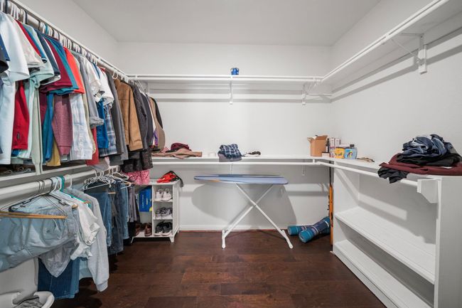 Primary closet | Image 9