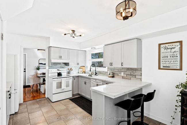 789 Parkhill Rd W, House other with 3 bedrooms, 3 bathrooms and 10 parking in Peterborough ON | Image 11