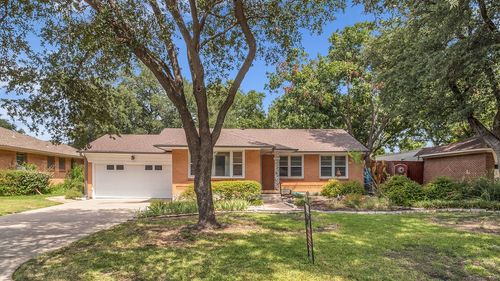 2953 Lavita Ln, Farmers Branch, TX, 75234-6488 | Card Image