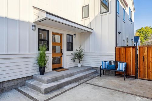 2411 6th St, Berkeley, CA, 94710-2413 | Card Image