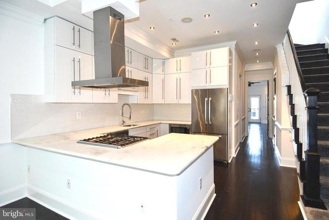 APT-3 - 719 12 Th St Se, Condo with 2 bedrooms, 3 bathrooms and null parking in WASHINGTON DC | Image 12