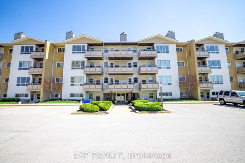 120-78 Roehampton Ave, St. Catharines, ON, L2M7W9 | Card Image