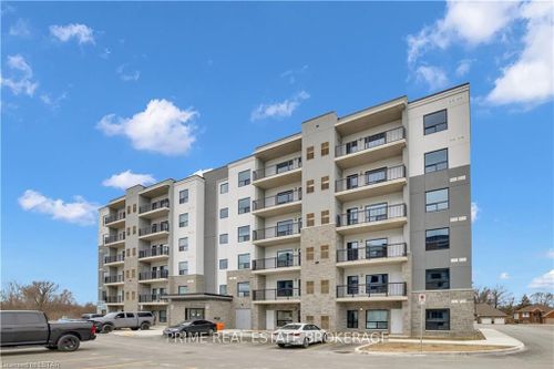 202-3290 Stella Cres, Windsor, ON, N8T0B6 | Card Image