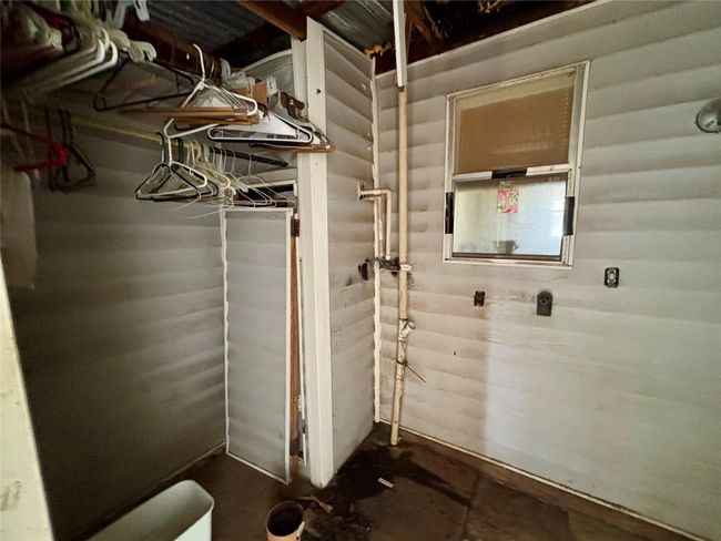 100 Upton Ln, House other with 2 bedrooms, 2 bathrooms and null parking in Brazoria TX | Image 14
