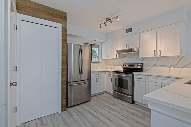 APT-3158 - 5020 Mill Pond Rd, Condo with 3 bedrooms, 3 bathrooms and null parking in WESLEY CHAPEL FL | Image 8