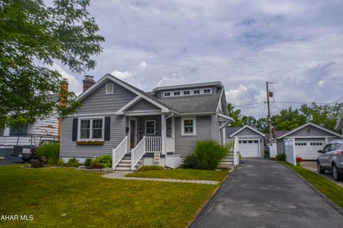 423 Cedar Blvd, Hollidaysburg, PA, 16648-1201 | Card Image