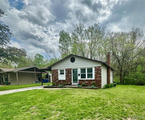 1700 E 9th St, Washington, MO, 63090-3513 | Card Image