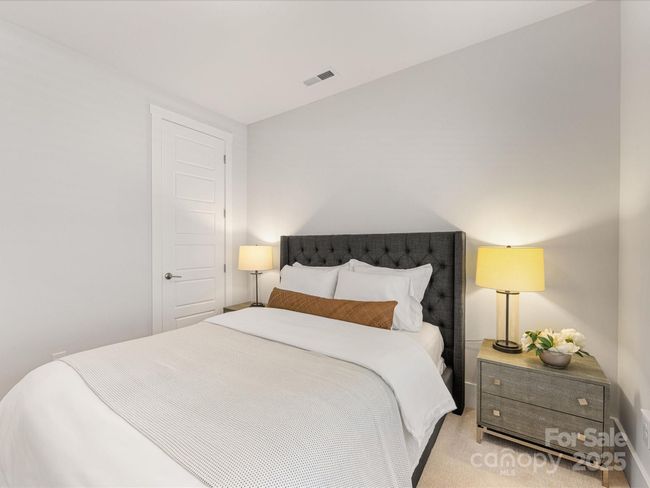 1409 Kenilworth Ave, Townhouse with 3 bedrooms, 5 bathrooms and null parking in Charlotte NC | Image 8