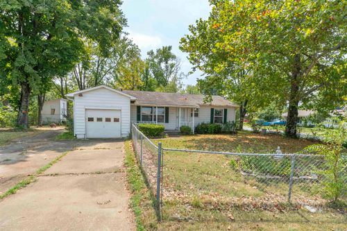 1705 School Drive, Jacksonville, AR, 72076-2129 | Card Image