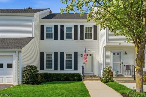 87 Hampshire Dr, Mendham, NJ, 07945-2003 | Card Image