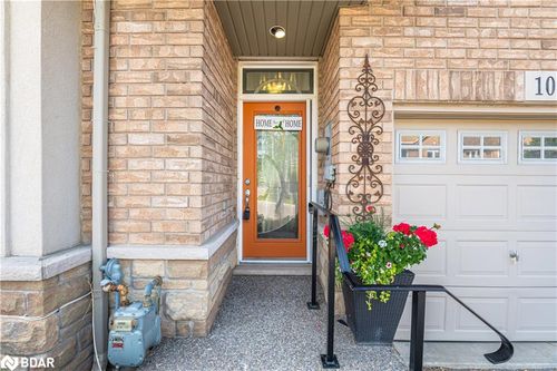 10 Cornflower Cres, Hannon, ON, L0R1P0 | Card Image