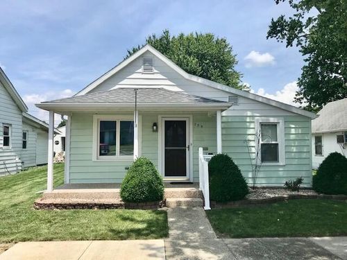 720 Oliver St, Saint Marys, OH, 45885-2742 | Card Image