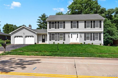 310 Stablestone Dr, Chesterfield, MO, 63017-2509 | Card Image