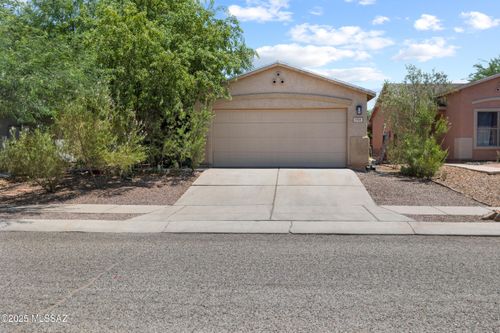 1755 W Rue De La Montagne, Tucson, AZ, 85746-3195 | Card Image