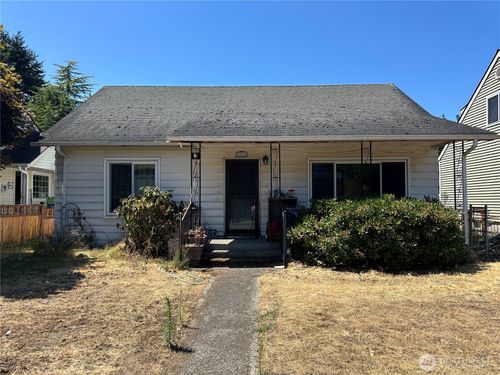 2962 39th Ave Ne, Tacoma, WA, 98422-2604 | Card Image