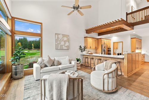 19557 Painted Ridge Loop, Bend, OR, 97702-9102 | Card Image