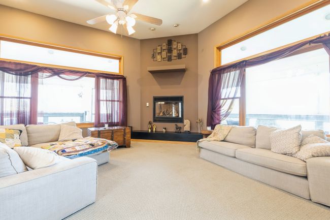 10601 Michigan Dr, House other with 3 bedrooms, 4 bathrooms and 3 parking in Spring Grove IL | Image 10