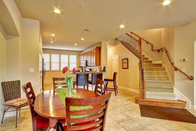 6701 Covered Bridge Dr, Condo with 3 bedrooms, 3 bathrooms and null parking in Austin TX | Image 4