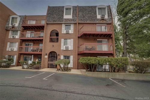 1-1-55 N Broadway, White Plains, NY, 10601-1642 | Card Image