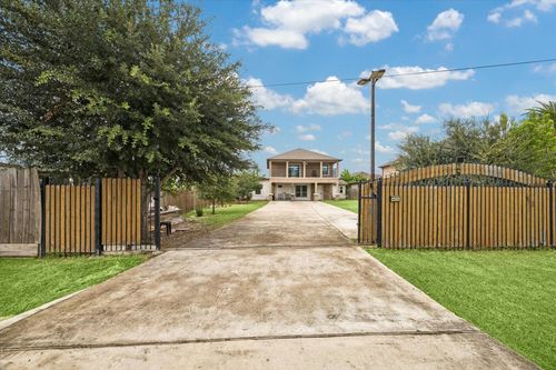 4414 Ivy Ln, Fresno, TX, 77545-8075 | Card Image