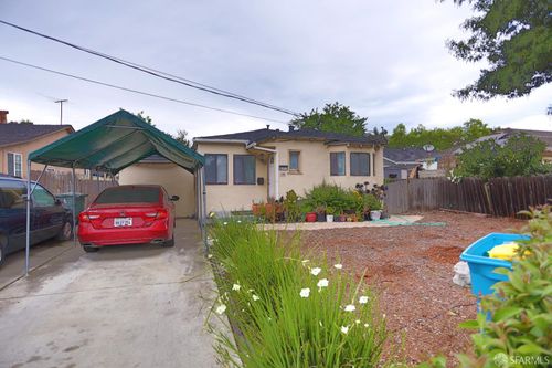 2377 Poplar Ave, East Palo Alto, CA, 94303-1037 | Card Image