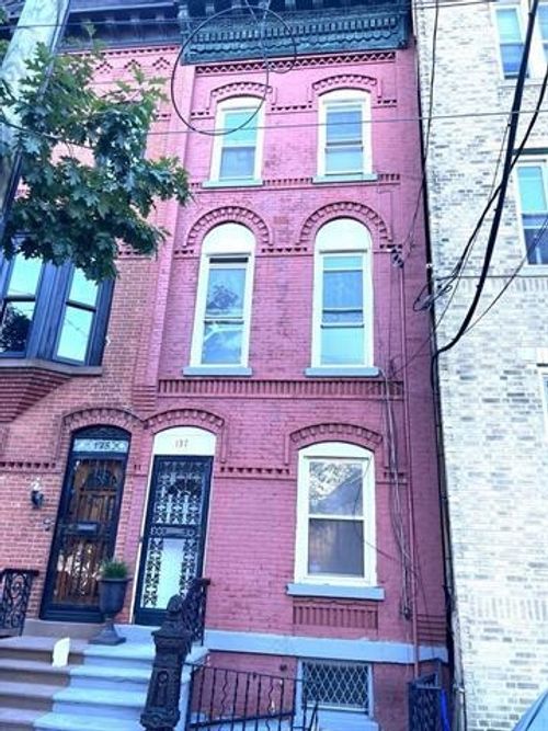 137 Palisade Ave, Jersey City, NJ, 07306-1101 | Card Image