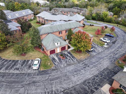 136 High Point Cir, Newburgh, NY, 12550-7242 | Card Image