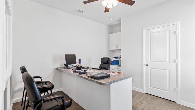 720 Amber Fields Drive, House other with 5 bedrooms, 3 bathrooms and null parking in Denton TX | Image 33