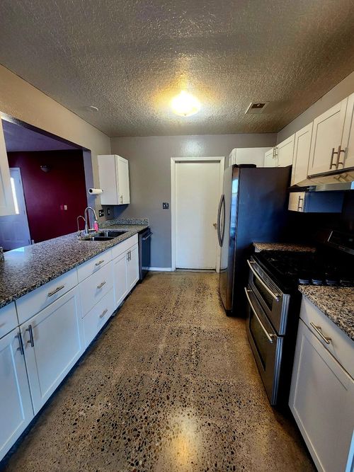 1976 Strawberry Dr Ne, Rio Rancho, NM, 87144-8085 | Card Image