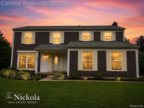 1855 Fleetwood Dr, Troy, MI, 48098-2555 | Card Image